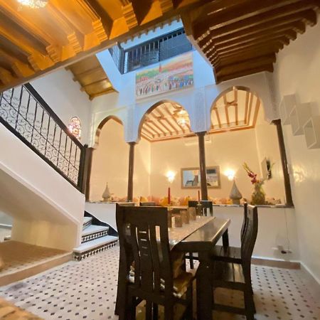Un Riad Pour Se Divertir En Famille & Se Detendre 马拉喀什 外观 照片