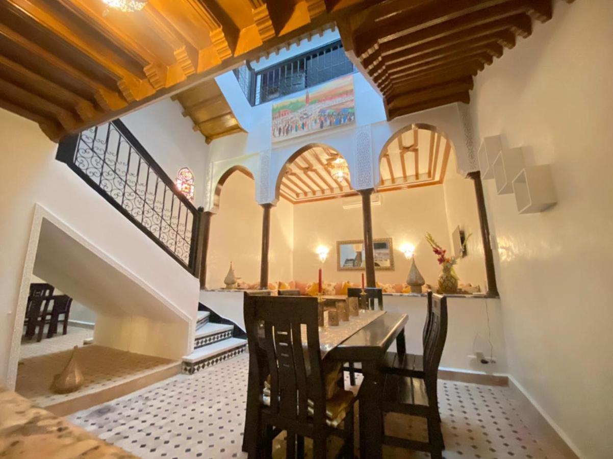 Un Riad Pour Se Divertir En Famille & Se Detendre 马拉喀什 外观 照片